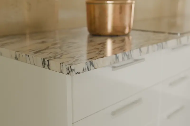 Benchtops for the kitchen – from choosing material to installation guide